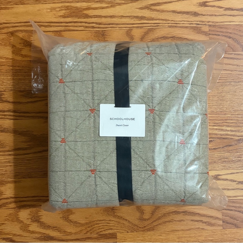 NEW Schoolhouse Peak Stitch Twin Duvet Cover in Olive